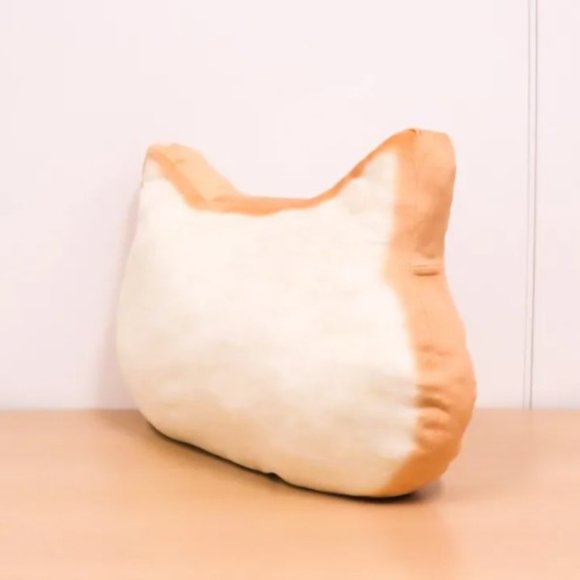 Toreba Exclusive - Cat Shaped Bread Cushion - Picture 4 of 8